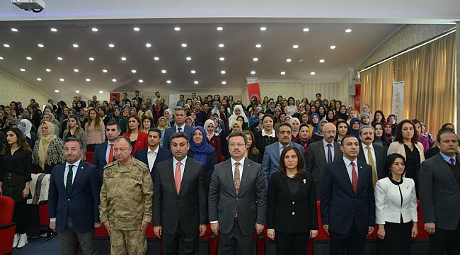 Dünya Kadınlar Günü Münasebetiyle Program Düzenlendi