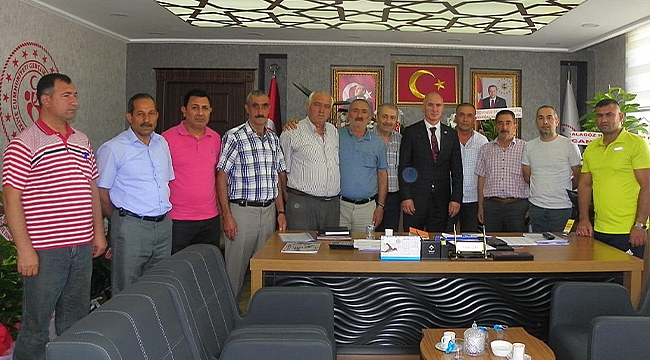 Muhtarlardan Gençlik ve Spor İl Müdürü Çebi’ye Ziyaret