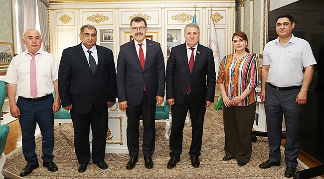 Türkiye ve Kardeş Azerbaycan Bilim Dünyası Arasında İlişkiler Artıyor