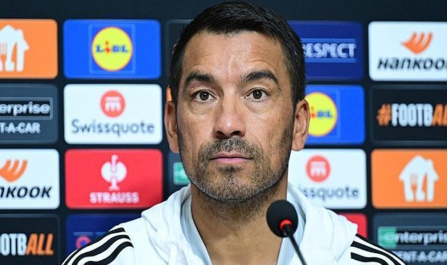 Beşiktaş, Eintracht Frankfurt'u ağırlıyor! Bronckhorst'un muhtemel 11'i belli oldu