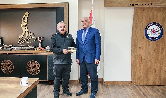 Azerbaycan Dil, Tarih ve Kültür Birliğini Yaşatma ve Destekleme Derneği Başkanı Ziya Zakir Acar'dan Hayırlı Olsun Ziyareti