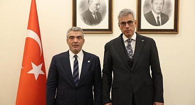 Cantürk Alagöz, Sağlık Bakanı Prof. Dr. Kemal Memişoğlu'nu Gazi Meclisinde Ziyaret Etti