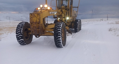 Elazığ'da 27 yerleşim yerine kar yağışı nedeniyle ulaşım sağlanamıyor