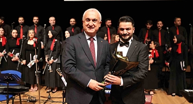 Muş'ta Türk Müziği Korosu konser verdi
