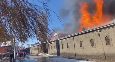 Son Dakika !!! Erzurum'da Bir Tarih Yanıyor