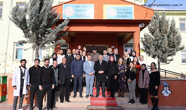 Vali Ercan Turan, Aralık İlçesinde Okul Ziyareti Gerçekleştirerek Kütüphane Açılışına Katıldı