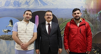 Vali Ercan Turan, Diş Hekimleri Murat Ömergil ve Mikail Ömergil’i Makamında Kabul Etti