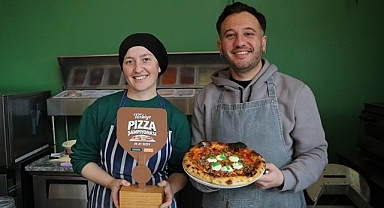 Çanakkale'nin yöresel lezzetleriyle hazırlanan pizza Avrupa'da altın madalya peşinde