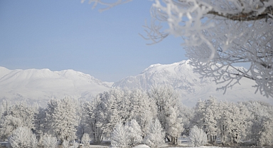 Kırağıyla kaplanan Munzur ve Pülümür vadileri dronla görüntülendi