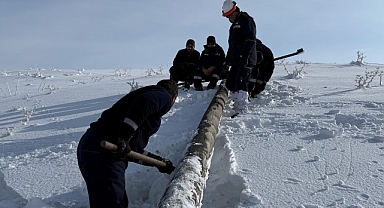 Muş'ta elektrik arıza ekipleri kesintisiz enerji için çaba gösteriyor