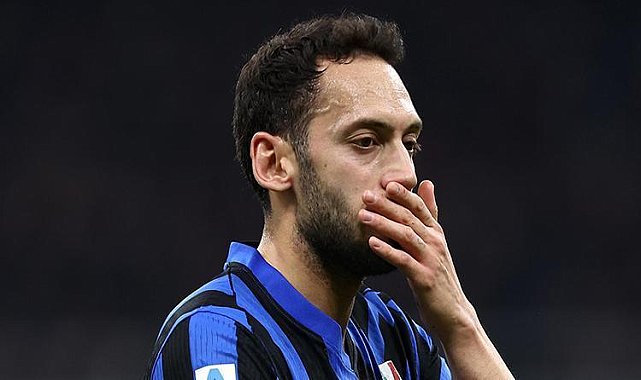 Derbide Milan son dakikada Inter'den puanı kurtardı! Hakan Çalhanoğlu...