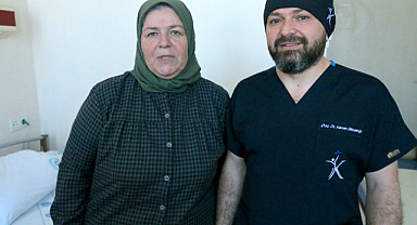 Gurbetçi anne ve oğlu Kars'ta fazla kilolarından kurtuldu