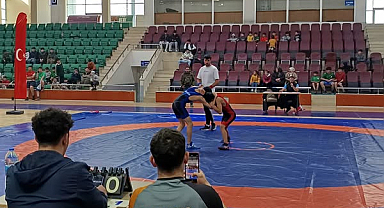 Iğdır'da U17 Güreş Müsabakaları Tamamlandı!