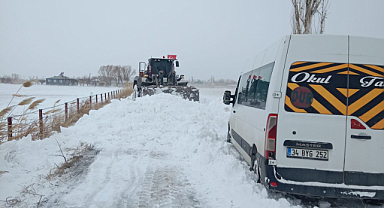 Iğdır İl Özel İdaresi, Aralık İlçesinde Karla Mücadele Çalışmalarına Devam Ediyor