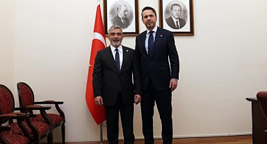Iğdır Milletvekili Cantürk Alagöz, Enerji ve Tabii Kaynaklar Bakanı Alparslan Bayraktar ile Iğdır’daki Enerji Yatırımlarını Görüştü