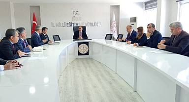 İl Milli Eğitim Müdürü Aziz Gün Başkanlığında Haftalık Değerlendirme Toplantısı Yapıldı