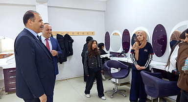 İL MİLLÎ EĞİTİM MÜDÜRÜ AZİZ GÜN, NENE HATUN MESLEKİ VE TEKNİK ANADOLU LİSESİ'NE ZİYARETTE BULUNDU