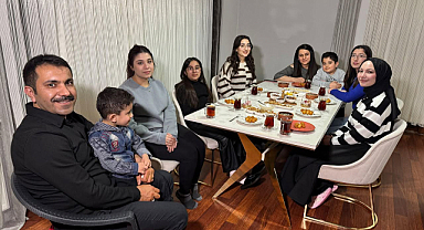 Erzincanlılar ramazanda üniversite öğrencilerini sofralarına konuk ediyor