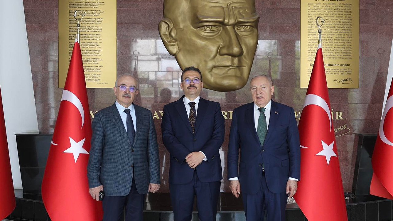 Emekli Büyükelçi Hulusi Kılıç ve İş İnsanı İshak Yaycılı'dan Nezaket Ziyareti