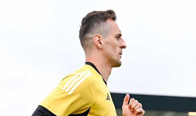 Juventus, Arkadiusz Milik'in sözleşmesini uzattı - Son Dakika Futbol Haberi