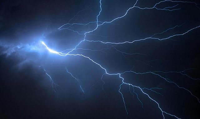 Elektriği Kim Buldu? Elektrik Ne Zaman, Nasıl Bulundu? İlk Nasıl Kullanıldı?