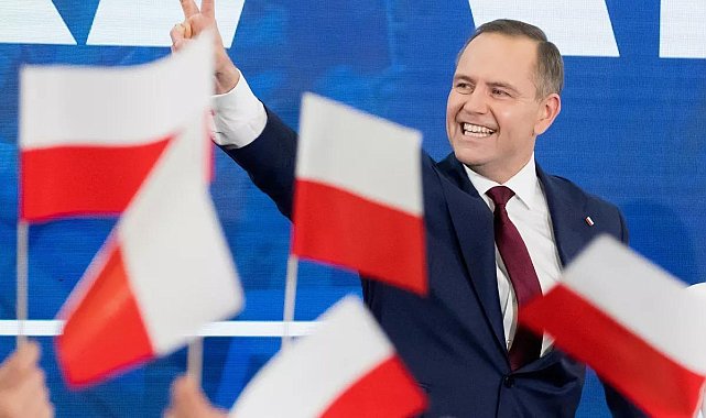 Polonya Cumhurbaşkanı, Almanya'dan savaş tazminatı talep etti - Dünya Haberleri CNN TÜRK