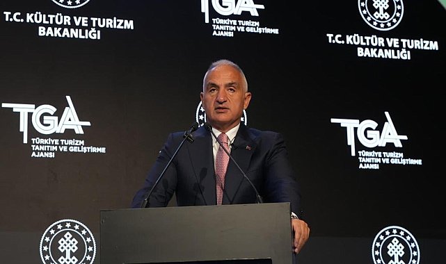 Bakan Ersoy açıkladı! Türkiye 2025 turizminde Cumhuriyet tarihi rekoru kırdı - Ekonomi Haberleri | Video
