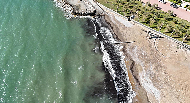 Alanya sahilde siyah tabaka oluştu! Nedeni sonradan ortaya çıktı