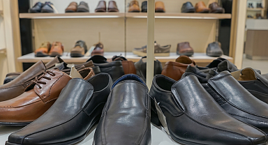 Ayakkabı devi önce indirim yaptı sonra 10 mağazasını birden kapattı