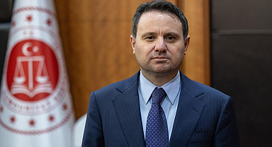 Bakan Gürlek'ten net mesaj: 'FETÖ kendini yeniliyor! Operasyonlar sürecek'