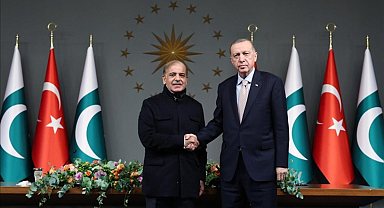 Cumhurbaşkanı Erdoğan, Pakistan Başbakanı Şerif'le ABD-İran ateşkesini görüştü