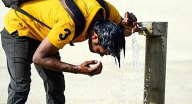 Hindistan baharda 47 dereceyi gördü