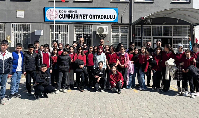 Iğdır Ortaokulu binasıyla ilgili alınan yıkım ve tahliye kararı, kamuoyunda ve sosyal medyada tartışmalara neden oldu