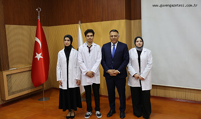 Iğdır Üniversitesi’nde Diş Hekimliği Fakültesi Öğrencilerine Beyaz Önlük Töreni