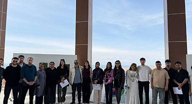 Iğdır Üniversitesinde “Camdan Sanata” Workshop Etkinliği ve Sergisi Yoğun İlgi Gördü