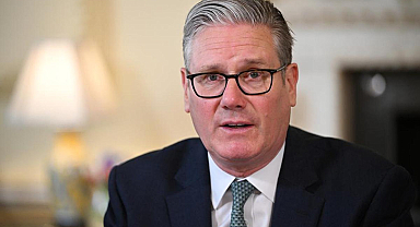 İngiltere Başbakanı Starmer, sanal medya şirketlerine çocuk güvenliği için baskıyı artırıyor