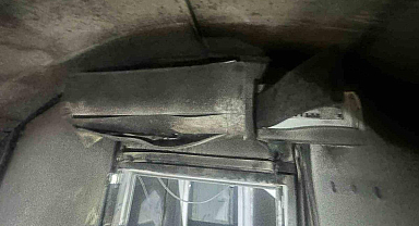 İskenderun'da konteyner yangınında 2 kişi dumandan etkilendi