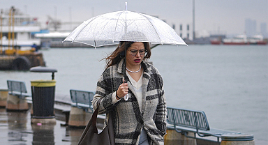 İstanbullular dikkat! Meteoroloji saat vererek uyardı: Yağışlar yeniden geliyor