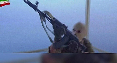 İşte operasyon anları! İran Hürmüz'de iki gemiye el koydu