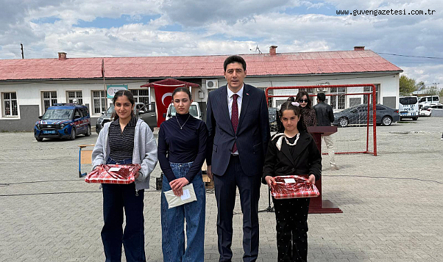 Karakoyunlu’da 23 Nisan Coşkusu Okullarda Yaşandı