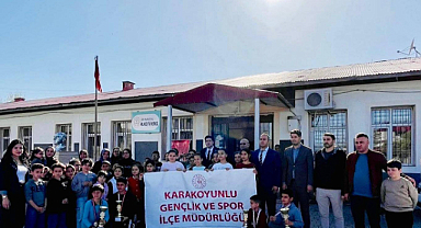Karakoyunlu'da 23 Nisan Satranç Turnuvası Ödülleri Verildi