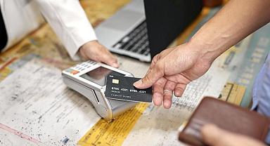 Kartlı ödemelerde rekor büyüme: Martta 2,6 trilyon lirayı aştı