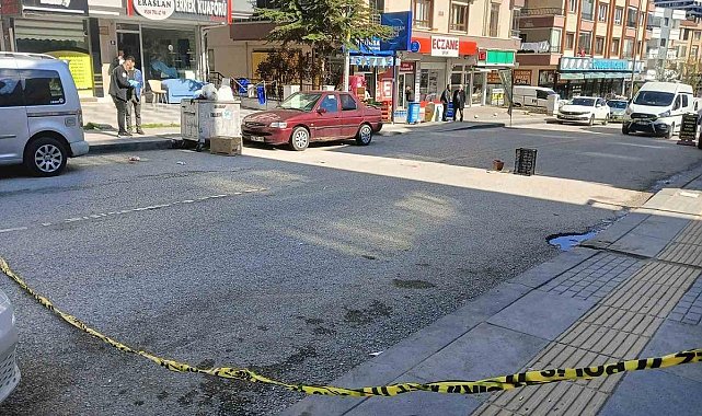Kayınpeder ile damat arasındaki silahlı kavga kanlı bitti: 1'i ağır 2 yaralı