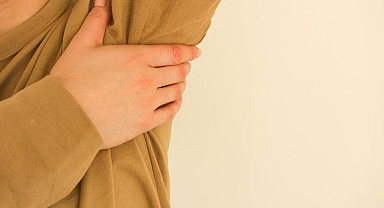 Koltuk Altı Agrısı İçin Hangi Doktora Gidilir? Koltuk Altı Agrısına Hangi Bölüm Bakar?