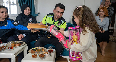 Minik Zeynep Neva’ya Anlamlı Ziyaret