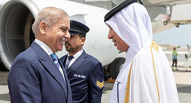 Pakistan Başbakanı Şerif, Katar temaslarını sürdürüyor