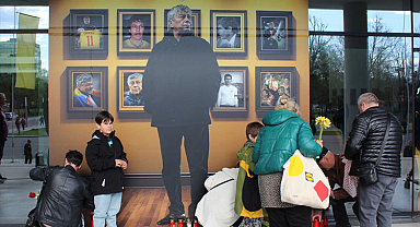 Romanya, Mircea Lucescu'ya ağlıyor