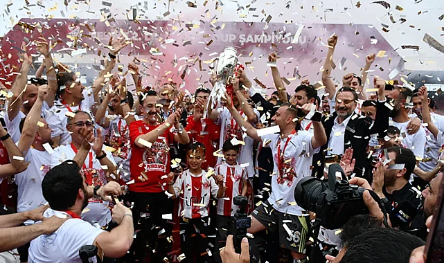 Şampiyon Batman Petrolspor kupasını aldı!