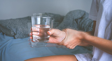 Titremeden daha fazlası: Parkinson hastalığında 'sinsi' belirtilere dikkat