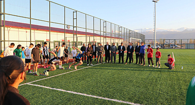 Vali Taşolar'dan Genç Sporculara Ziyaret